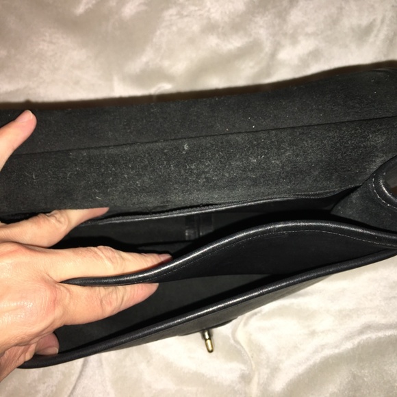 Coach Hand Bag # 9927 - Picture 7 of 8